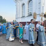 Утреня с Чином погребения  Плащаницы Пресвятой Богородицы